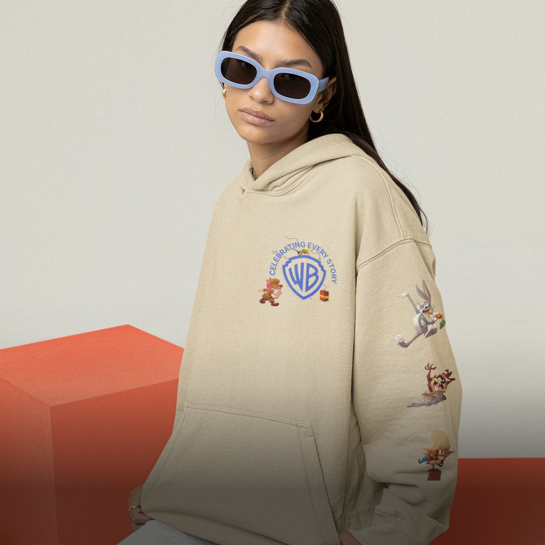 EXCLUSIVE WB 100 LOONEY TUNES HOODIE